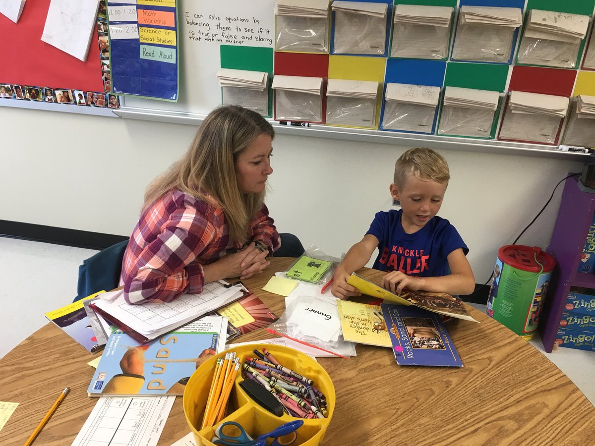 WesternUnionES's tweet photo. Responsive Writing, Engaged Readers, and Conferencing on Skills = #Literacy4U #betheBest #ExceedGrowth #WUESfamily @AGHoulihan https://t.co/G7AHJNxtlz