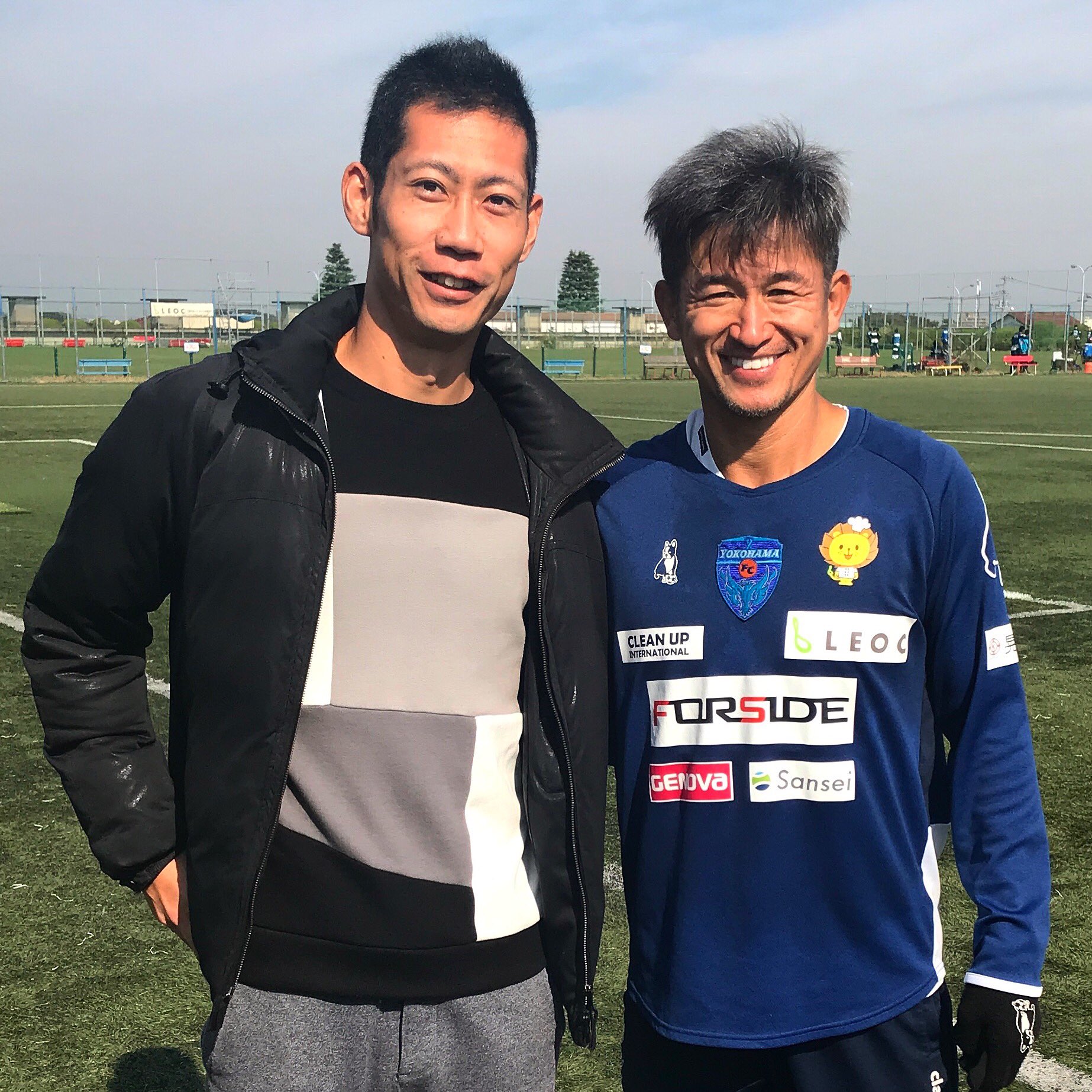 菊池康平 A Twitter カズさんに憧れて海を渡った ボリビアでサッカーをしていた時には 年末のわずかなオフを使って ウユニ塩湖 ではなく カズさんのルーツを辿りに ブラジル へ行った そんな憧れのカズさんと会うこと