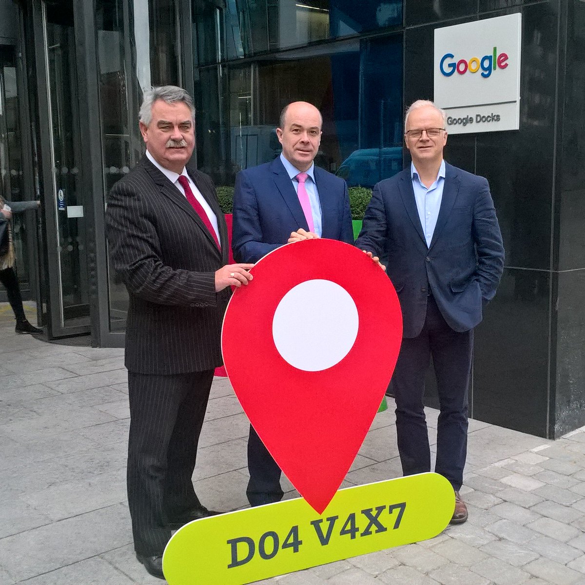 DeptCEE's tweet image. @DenisNaughten,Paddy Flynn @Google &amp;amp; Liam Duggan @Eircode -@Eircode is now fully integrated in @googlemaps  to accurately locate addresses