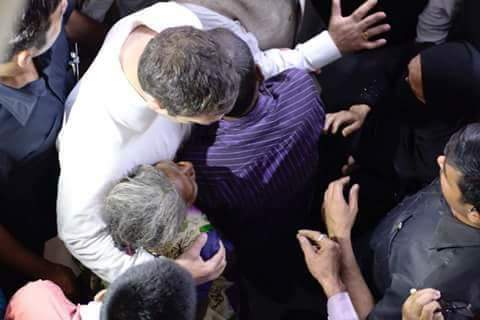 AbhishekMagn's tweet photo. Pic of the day. @OfficeOfRG consoling the kins of dead in NTPC Explosion. https://t.co/2o0VIlalFe
