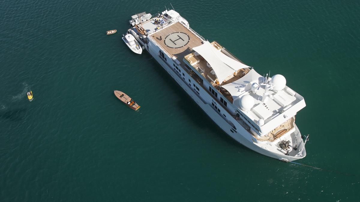 Greendistr's tweet photo. #Superyachts at the #FortLauderdale International Boat Show https://t.co/CX6kYg1Tta
#greenbuilding #greendistribution #greentile https://t.co/iCqCNgMJWt