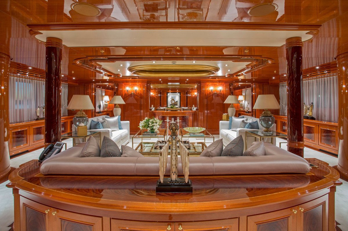 Greendistr's tweet photo. #Superyachts at the #FortLauderdale International Boat Show https://t.co/CX6kYg1Tta
#greenbuilding #greendistribution #greentile https://t.co/iCqCNgMJWt