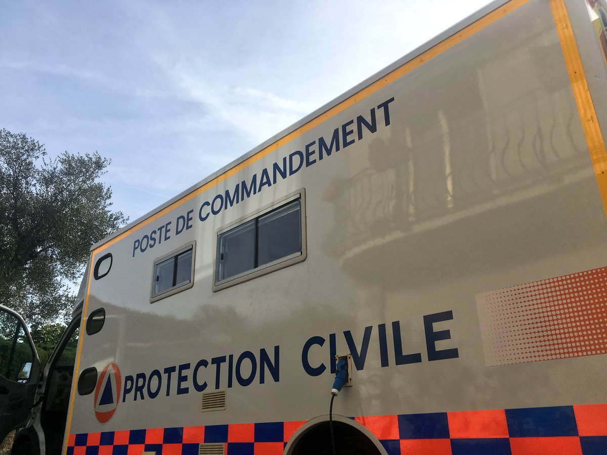 jercrunchant's tweet photo. #PointMétéo future maison #postedecommandement #ProtectionCivile #soutienauxpopulations @adpc06 https://t.co/FZ4n1R2INF