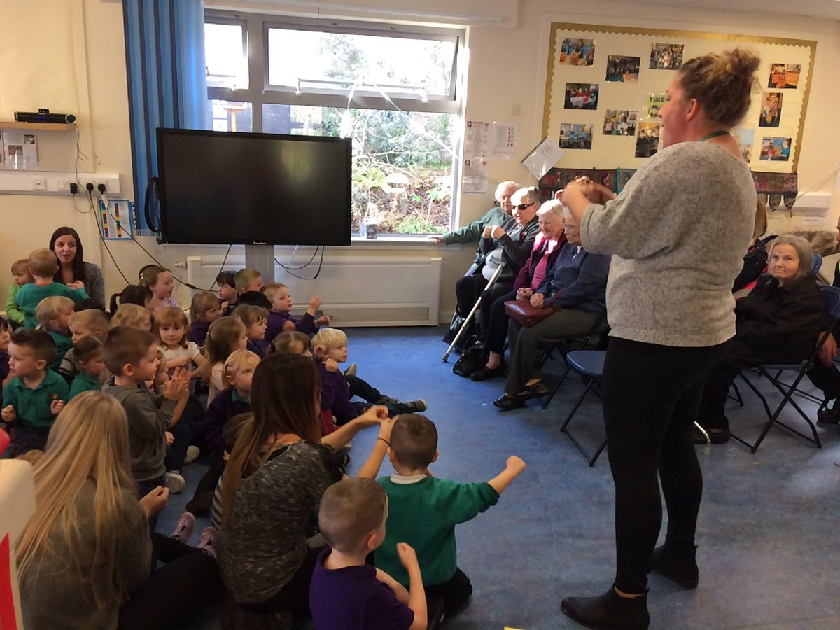 wlbeyc's tweet photo. Sharing our harvest offering with Acredale House visitors this afternoon. Great singing everyone #bathgatecommunity https://t.co/nJzmdhyshY