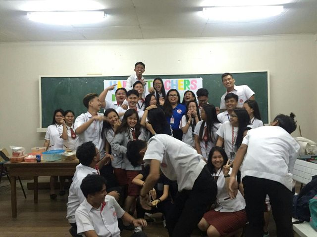 martishitch's tweet image. Ung nag pipicture tas biglang may nagliparang pasta hahahahahahahahahaa miss ko na tong mga to 💘😩 #HE112-2