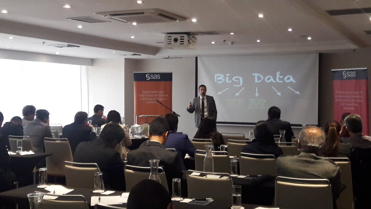 Sas_Colombia's tweet image. “El fraude en la gestión de datos “ presenta Alejandro Gonzalez @alejo_1978 en nuestro #SASDataManagement