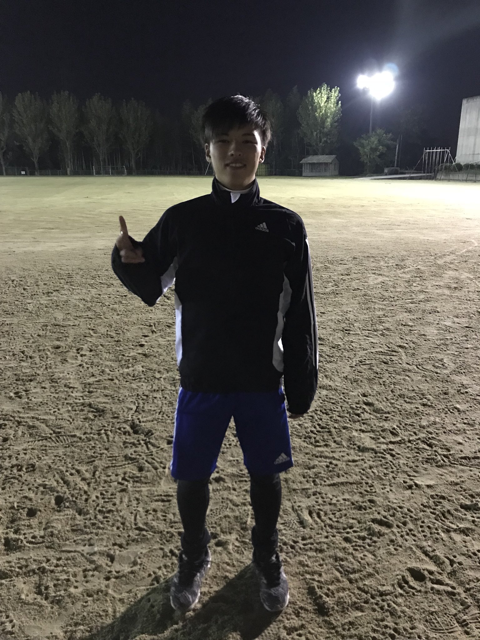 Kyoto Kamo F C Ob情報 加茂fc U12 28期生 新谷 聖都 現 京都サンガf C U15 中学最後の大会を控えた大事な時期にグランドに顔を出しに来てくれました 加茂fc ファミリー全員で応援してるよ がんばれ アキト 京都サンガ Kamo 京都少年