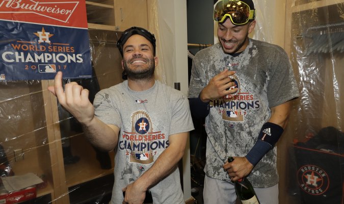 Meridianoonline's tweet photo. #SerieMundial La explosiva celebración de los Astros tras el campeonato (+Fotos+Video) https://t.co/hDHjliVfWT https://t.co/4SuA1vzYce