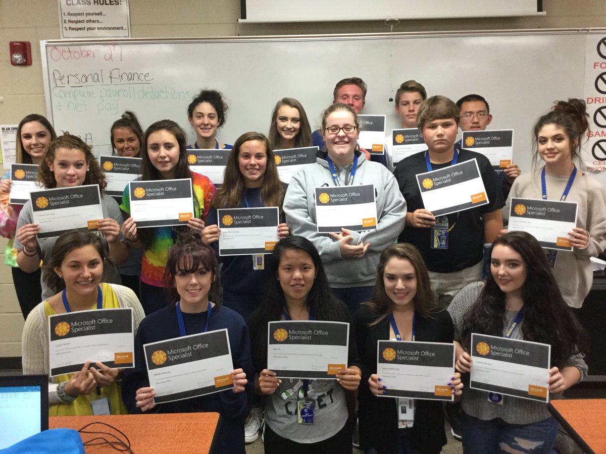 LexTechCenter's tweet photo. LTC’s newest Microsoft Office Specialists! Congratulations! #Lexcellent #Lex1prepares #LexingtonOne https://t.co/CLU7YKpGbk