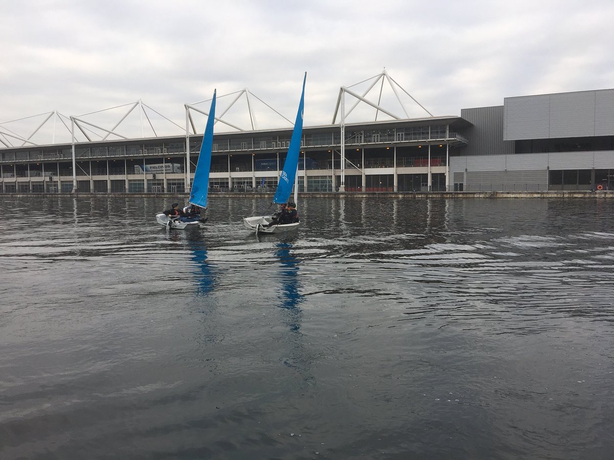 Nauticaldepartm's tweet photo. Year 12s sailing in light winds! https://t.co/qRnML8hnDI