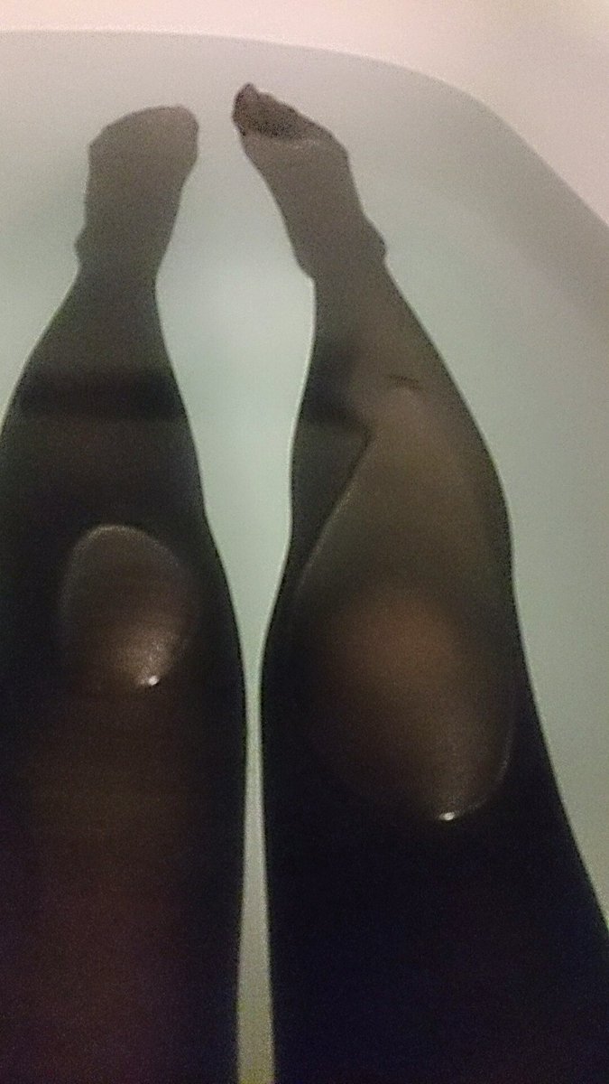 なーみん C99両日コスプレお写真下さい お風呂で濡れタイツ遊び 11月2日はタイツの日 タイツの日 T Co Isuyaxsfia Twitter なーみん C99両日コスプレお写真下さい お風呂で濡れタイツ遊び 11月2日はタイツの日 タイツの日 T Co Isuyaxsfia Twitter