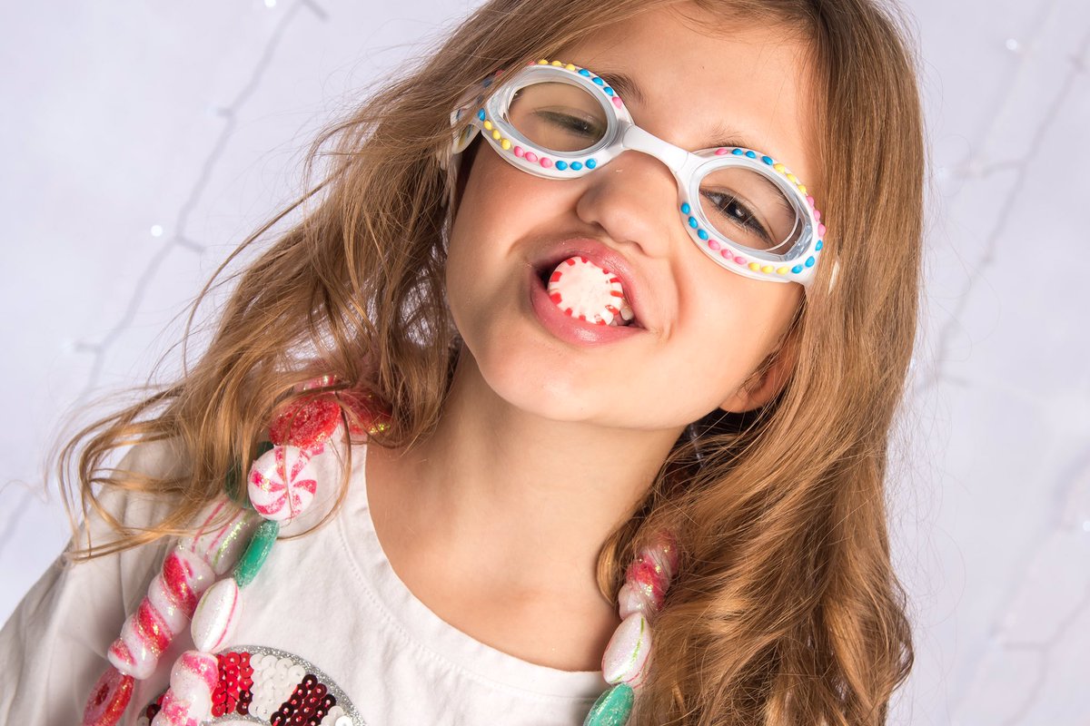 RLSmodelsphotog's tweet photo. Photo shoot for @Bling2oNY #holidays #holidayfun #holidayshoot #rlsphotography https://t.co/DgKRF2B7ui