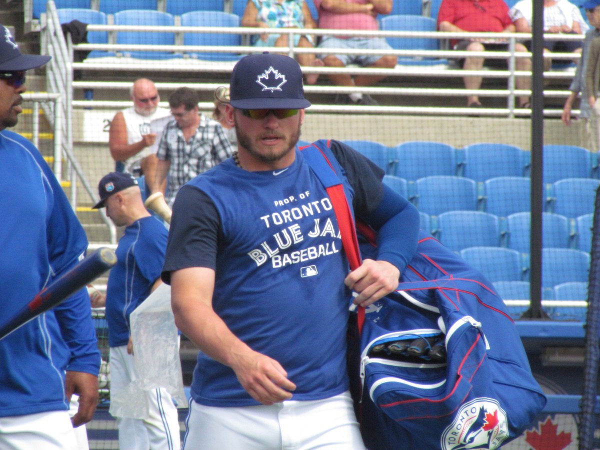 biggles14's tweet photo. Happy Thursday! #112Days #ST2018 # 147Days #BlueJays #HomeOpener #TBT #ST2016 https://t.co/GorlxdKmQ3