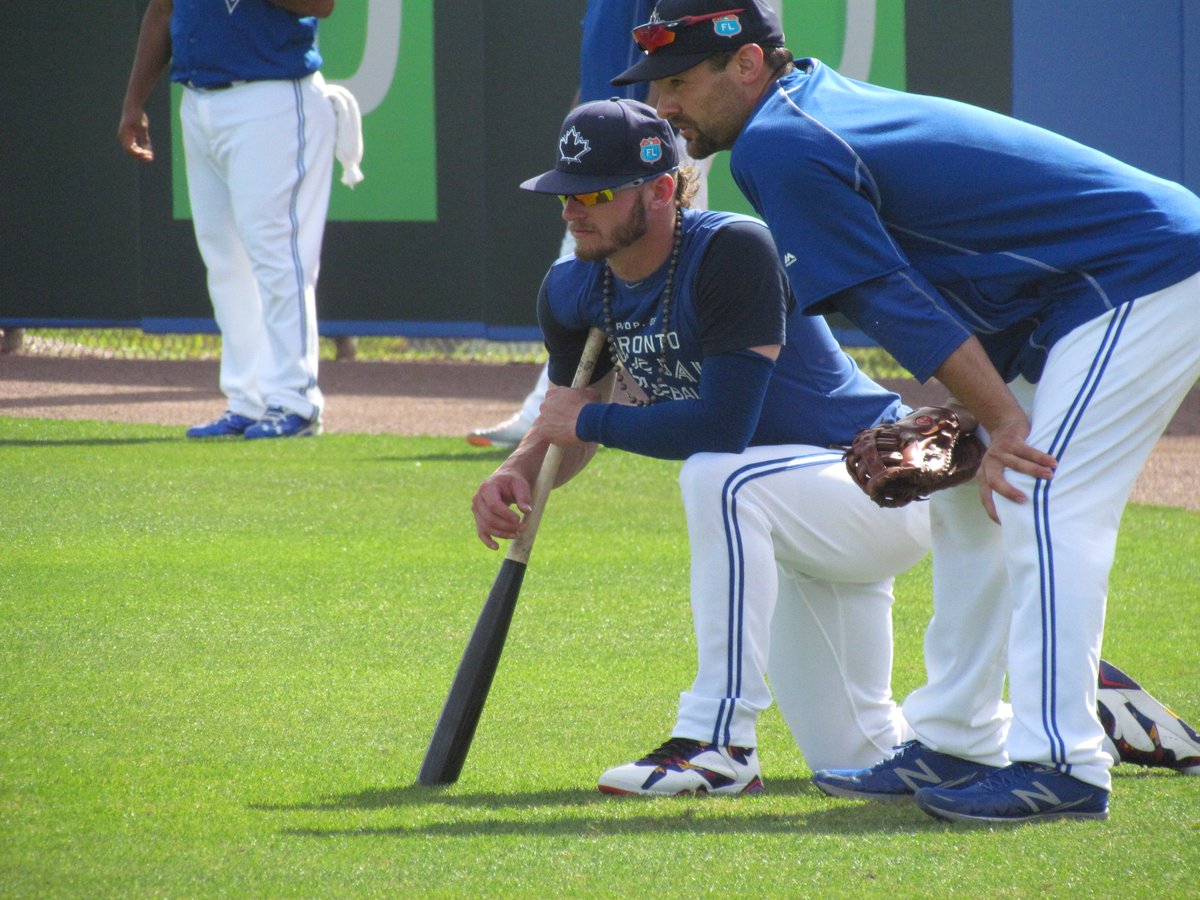 biggles14's tweet photo. Happy Thursday! #112Days #ST2018 # 147Days #BlueJays #HomeOpener #TBT #ST2016 https://t.co/GorlxdKmQ3