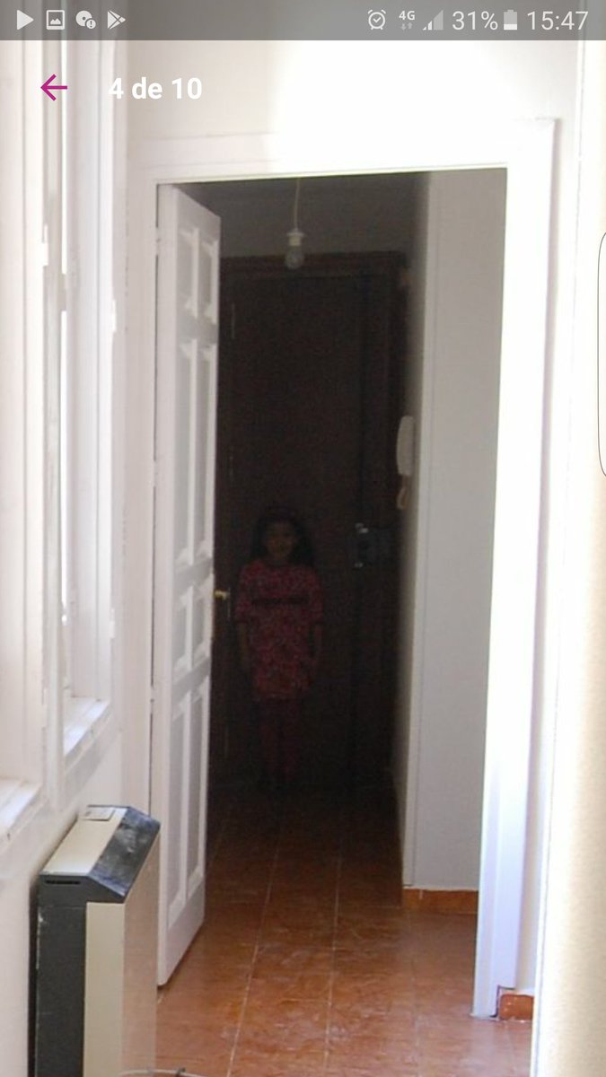 JasonServasky's tweet photo. Se alquila piso con el espiritu de una niña diabólica incluido: https://t.co/JoAuIfdG44