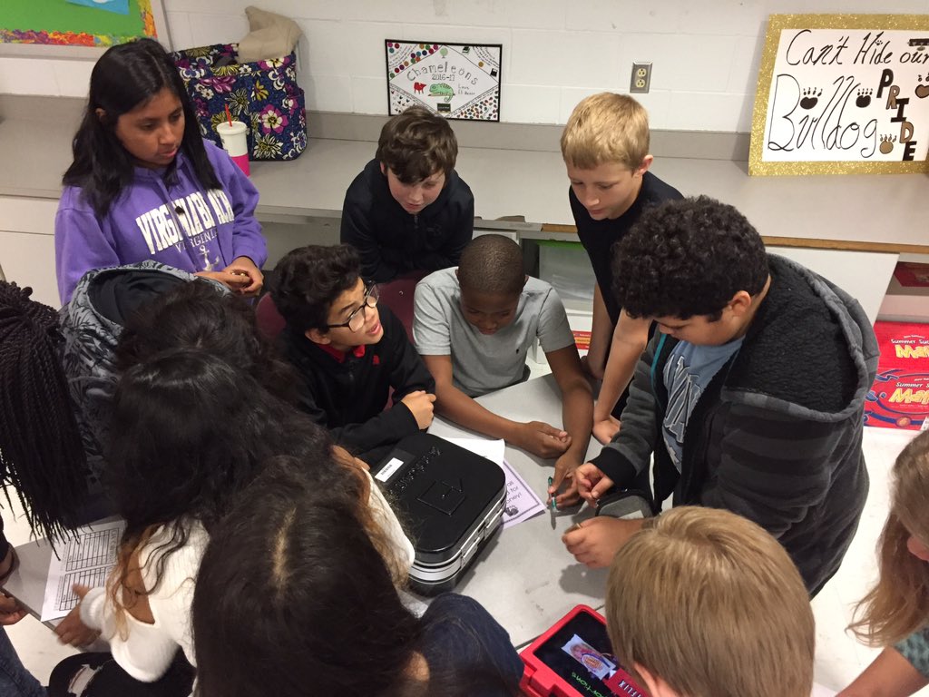 WynPayton's tweet photo. Communication, Collaboration, and Critical Thinking during 7th grade math breakouts today! Who knew Math could be so FUN! #2intense https://t.co/NRL5vq0gtc