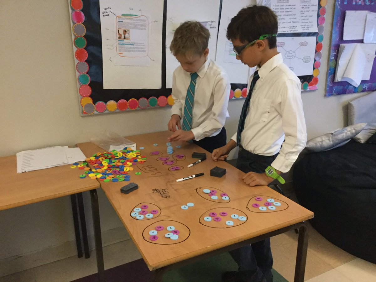BISCLPYear5's tweet image. Each group has their own teacher to explain our practical strategies and question their students #practicalmath #fearlessfireflies