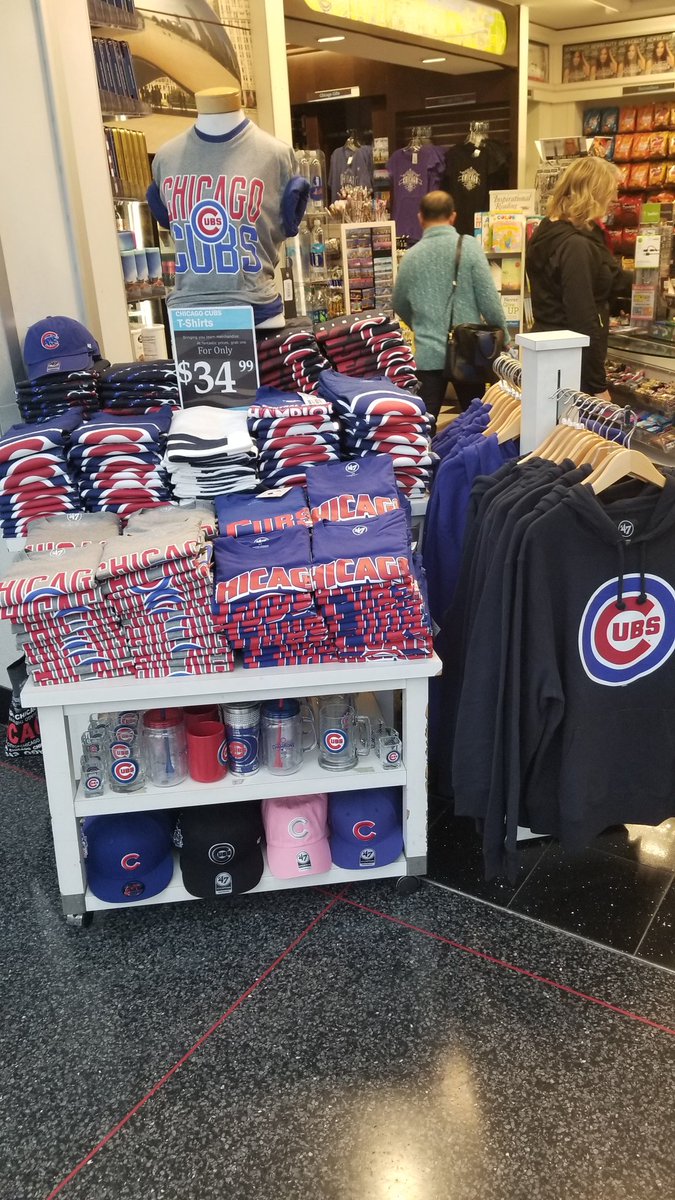 Angel5Jr's tweet photo. @MayorChase this should be against the law should be half price only down fall to coming to Chicago is always seeing this stuff #IndiansFan https://t.co/9Z1eEjy4JF