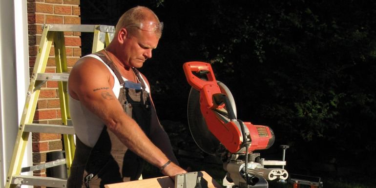 poolsspaspatios's tweet photo. #TBT Mike Holmes ( @Make_It_Right ) Offers Advice on #BackyardDecks and #Fences https://t.co/z0XhnqBX2V https://t.co/FxfXZkufr4