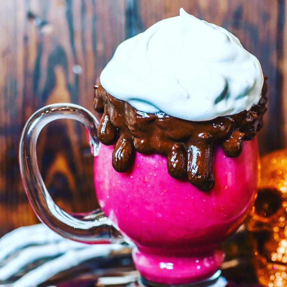 CannaFoodFest's tweet photo. Cannabis raspberry smoothie. Crazy good way to start your day. 
#raspberry #raspberrys #cannabis #cannabisinfused #infusedfood #infusedfoods https://t.co/3pjpg5lmyx
