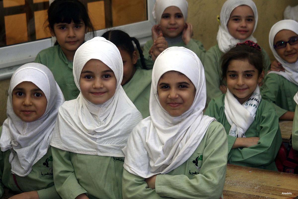 Good #Sudan helps #Syria refugees w/ work permits &amp; access to health, education- but what of IDPs &amp; African refugees?goo.gl/5W99Rk