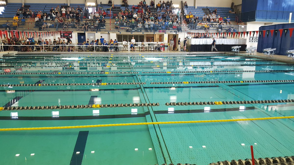 KearneySwimming's tweet photo. 2 hours until we start!
#WeRedEye https://t.co/7q4xzBlt3x