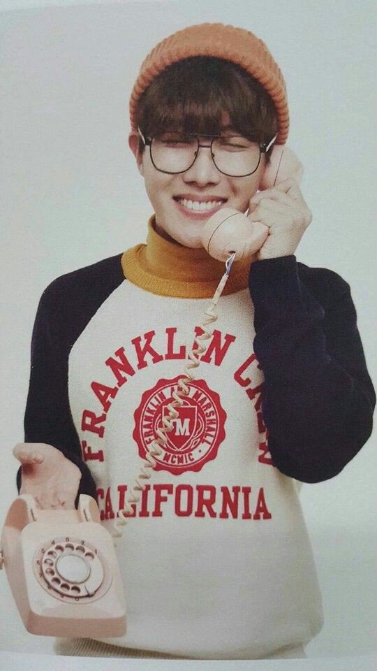 seokdubu's tweet photo. I need HD pics of this photoshoot pretty please #BTS2ndMuster #BTS #JHOPE #JungHoseok #kpop https://t.co/8S8uZXyx5T