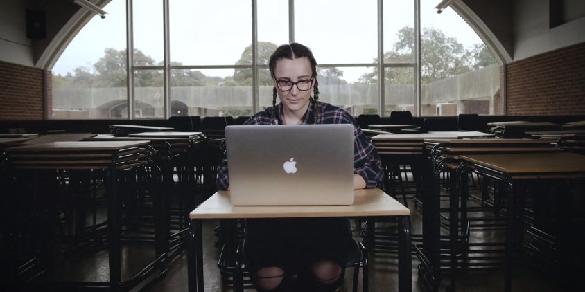 SussexUni's tweet photo. Fill out the #StudentBarometer survey! Tell us how to make things better at Sussex, and win some amazing prizes 👉 https://t.co/IFe0nzUPo7 https://t.co/X4vTPWz81T