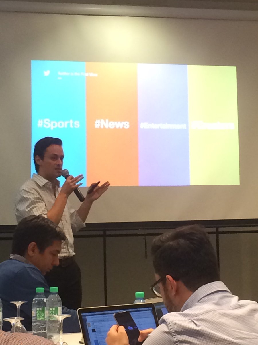 breaksummitBA's tweet photo. Es un hecho y lo sabemos, el contenido fluye naturalmente a Twitter - Así comienza la presentación de Entertainment de @gevema 👏🏻👏🏻 https://t.co/RVe5x6x4qJ