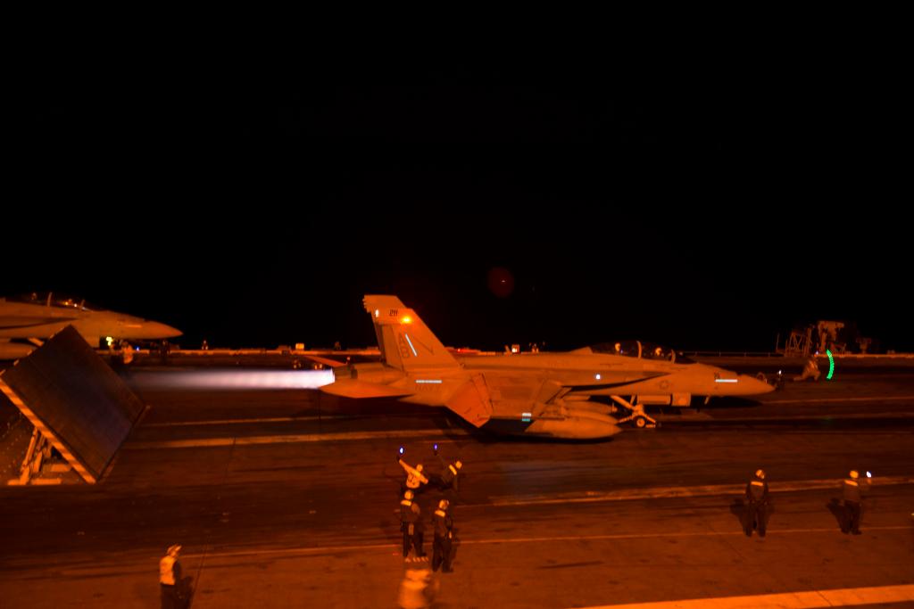 USNavy's tweet photo. Around the fleet in today's #USNavy photos of the day.
ℹ️ info and ⬇️ download: https://t.co/8N13a8Sj09 https://t.co/AfRDm6q6hD