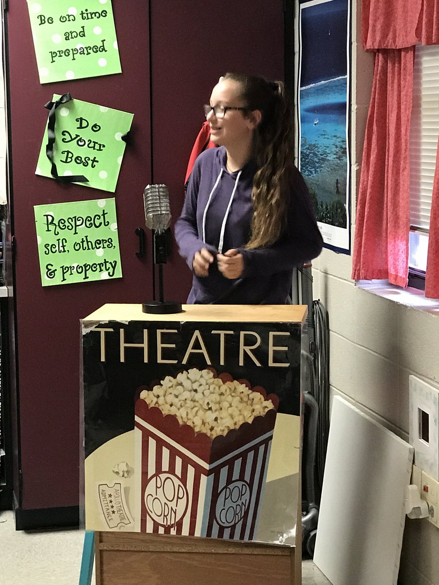 JenniferHWhitt's tweet photo. Rachel’s in the #hotseat in drama @eschom2387 ‘s class. #publicspeaking #hotbuttonissues #SeeTheBest #BeboldMCSS https://t.co/SMwNU0YkOZ