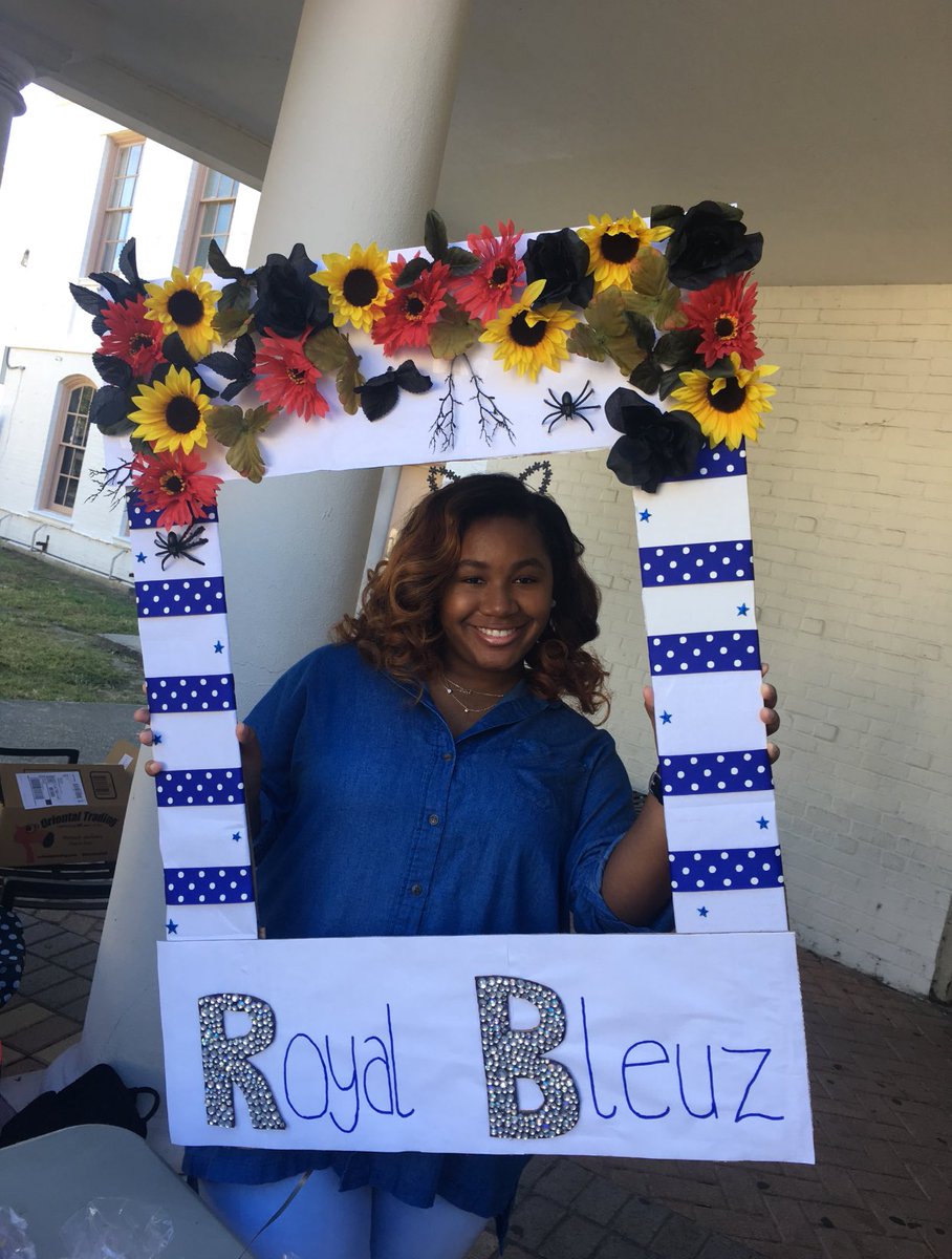 royalbleuz_du's tweet photo. A very successful Block Tuesday featuring your favorite Pom Squad! 💙👯 https://t.co/IniSUIb3It