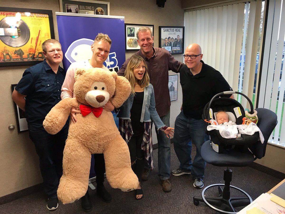 WordPromoTeam's tweet image. Ziggy had his first radio interview this morning and was a total natural! Thanks for having @loveandoutcome this morning @fishcleveland!