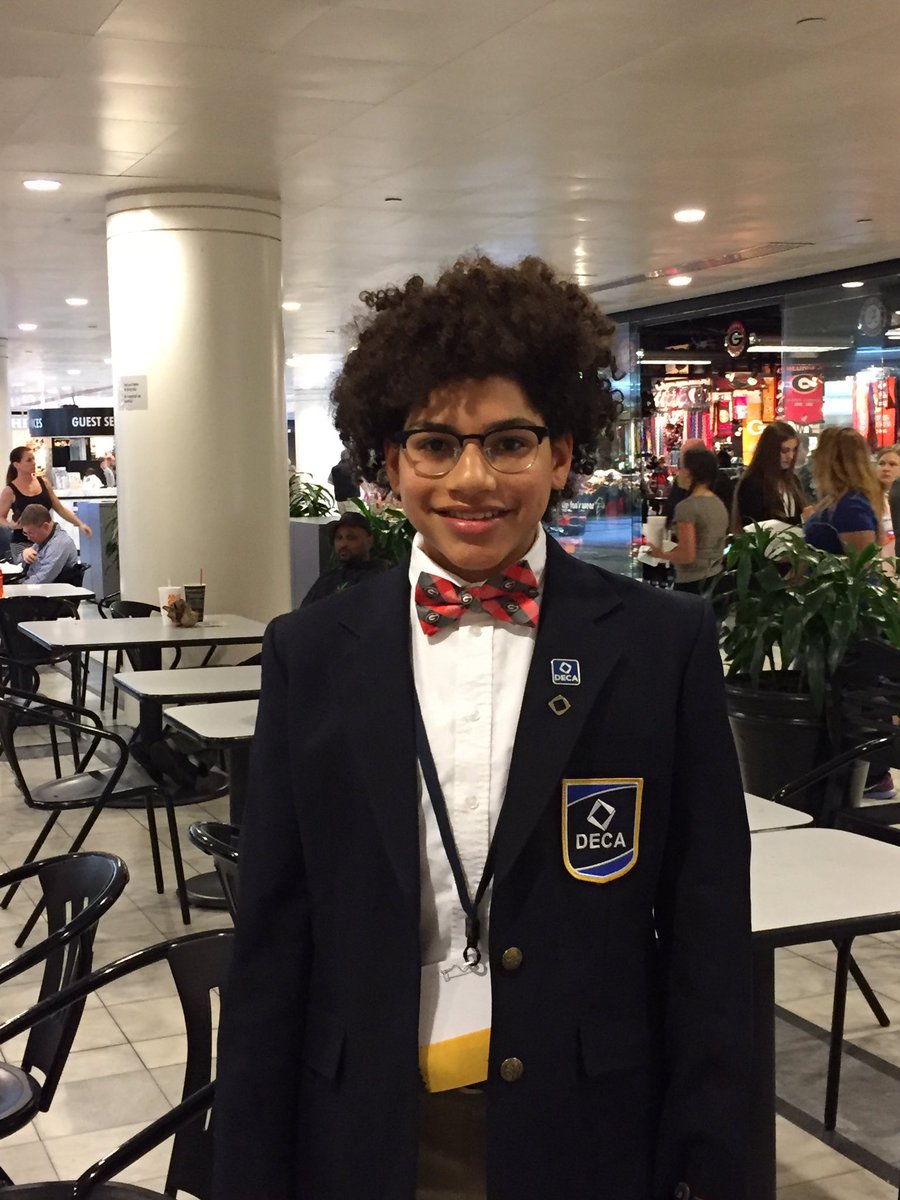 Day 2 of DECA month going strong with our professional attire 💪🏽💪🏽