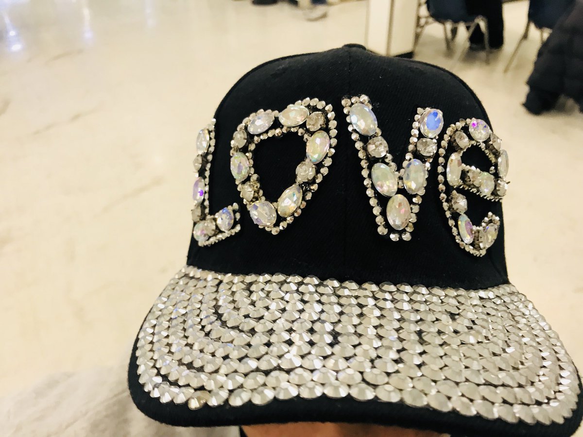 Love is most certainly in the house at @USHSNews! Goodness Tour 2017 - bringing music and art to people facing adversity #pasadena