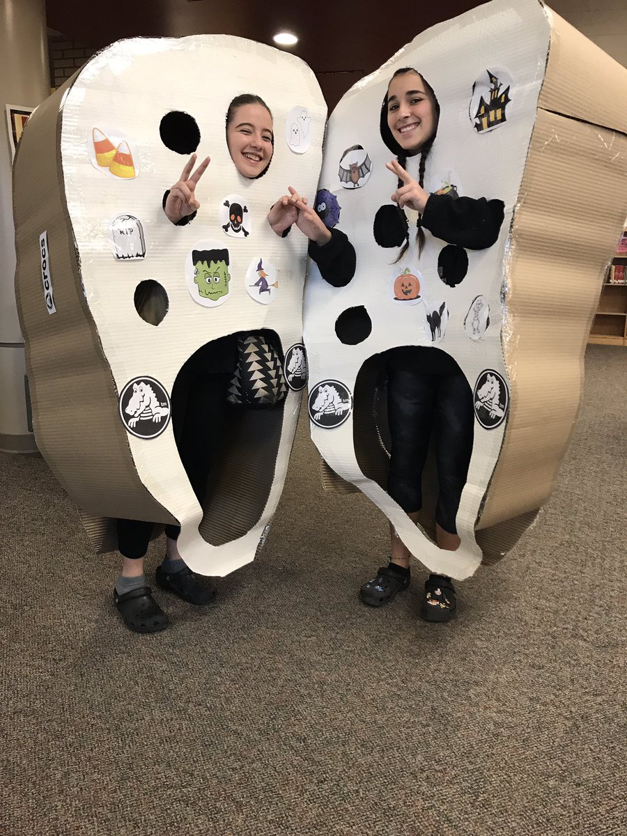 zoehandelman's tweet photo. @Crocs just sayin we won our school's costume contest also check out the blog https://t.co/0isaCHnICM ! https://t.co/yx6i1uhIgs