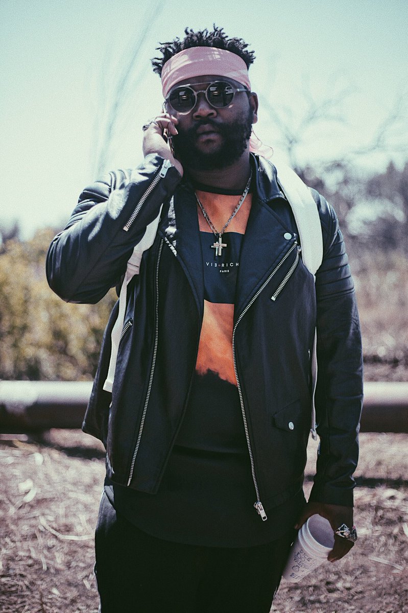 Osumm's tweet photo. Dabbin On Em @Sjava_ATM πΈ @Osumm x @african_trap
#SjavaInTheCut #AfricanTrapMovement #OsummMediaSolutions https://t.co/Wv7vUn7rCQ