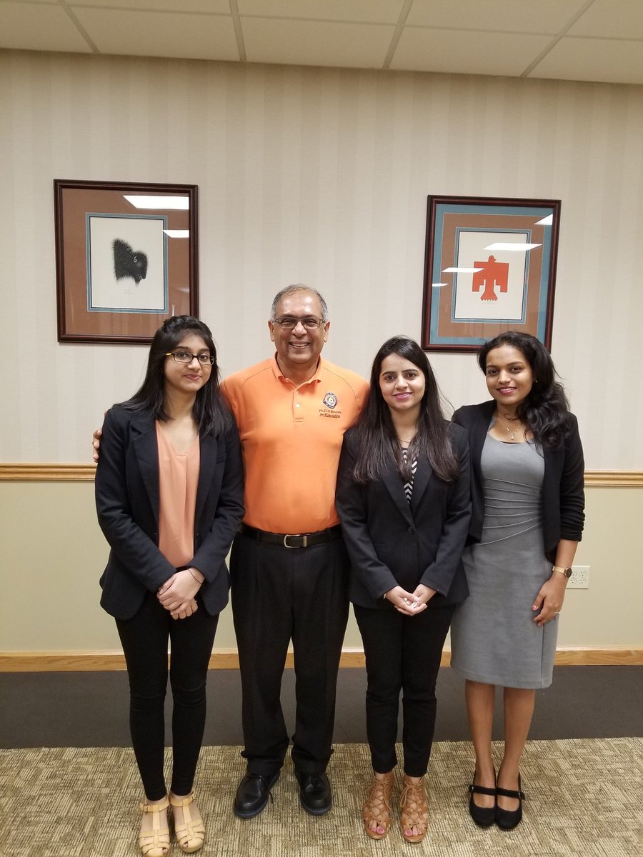 goutamc's tweet photo. With #osuanalytics MSBAN students before their final presentations in The 3MP competition. Good luck to them https://t.co/4ygRE2VXPt