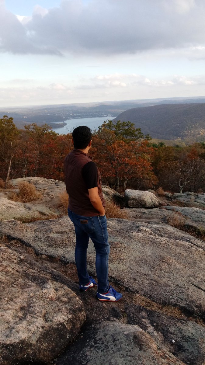 ketangajjar's tweet photo. Amazing view at #BareMountain #NY https://t.co/6xnxynPKkO