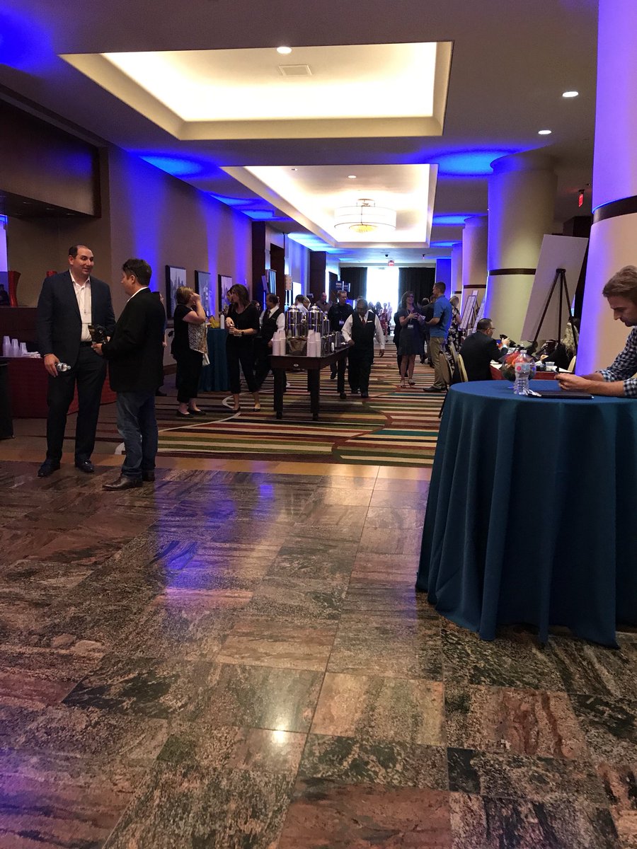 TOPS_PT's tweet photo. Networking on networking on networking! Great opportunity to talk to other ppl outside of our bubble! Thanks #ChaseforBiz https://t.co/rXp0FOqXjZ