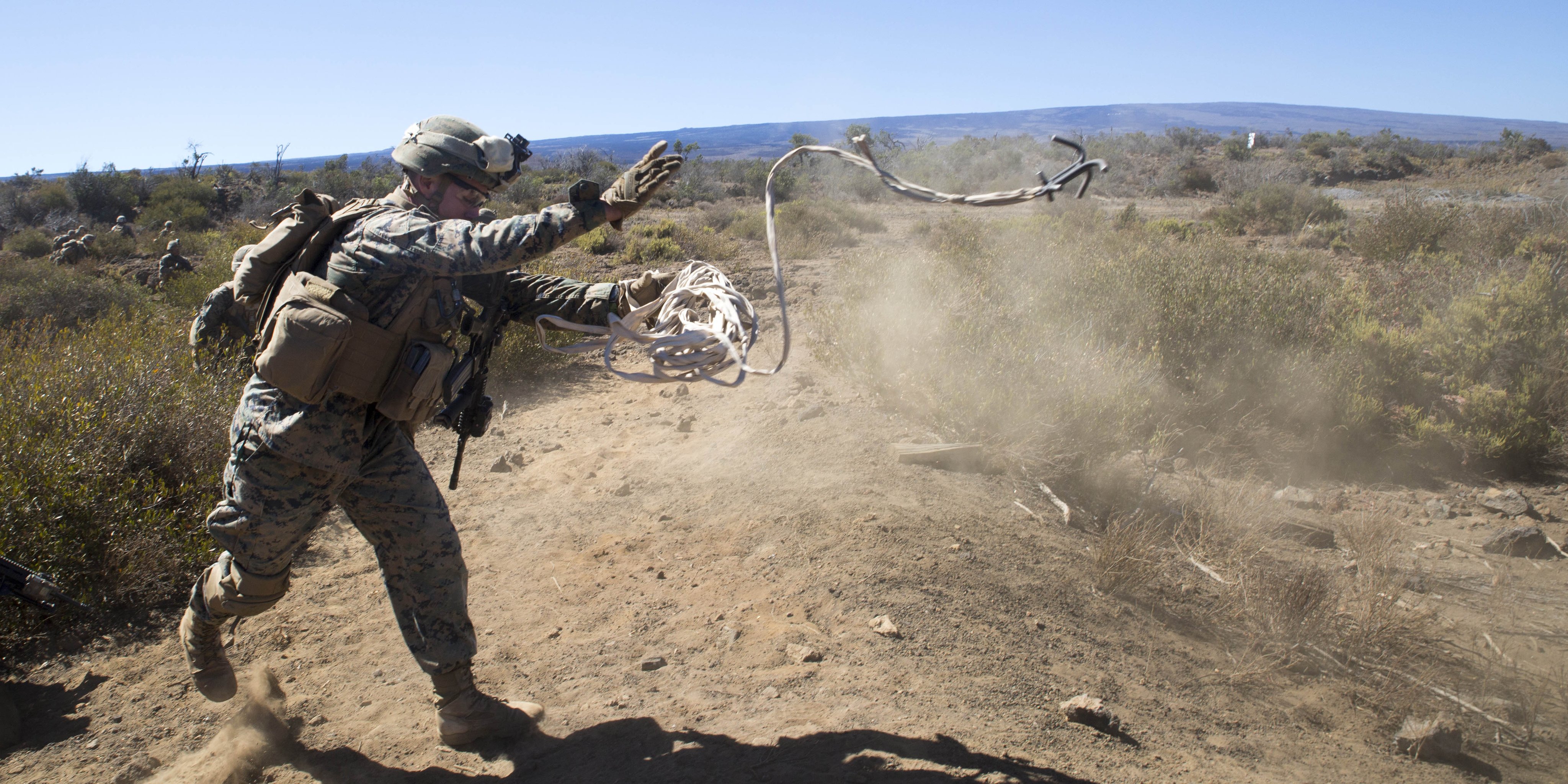 U.S. Marines on X: Hook 'Em A Marine throws a grappling hook during a  live-fire event at Pohakuloa Training Area, Hawaii.   / X