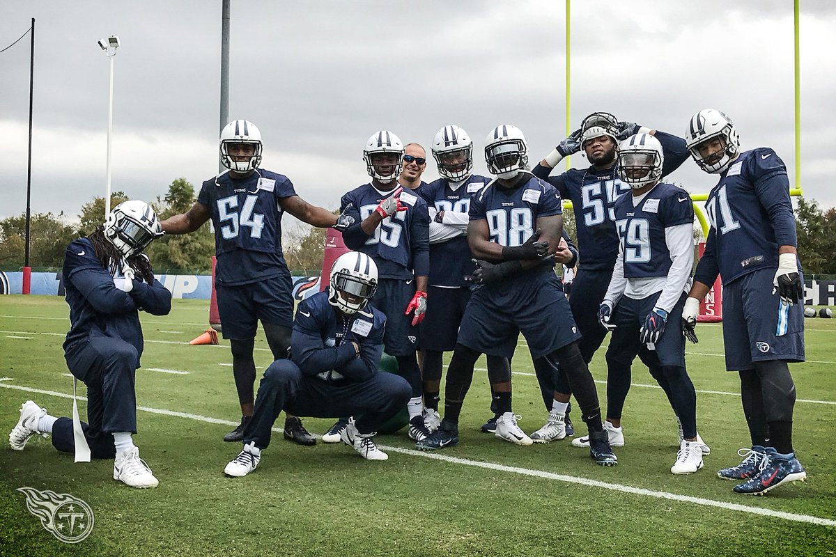 Titans's tweet photo. Run stoppers ready for the Ravens #TitanUp 

📸 » https://t.co/39R9hLTT3T https://t.co/bw9Z2o4FOL