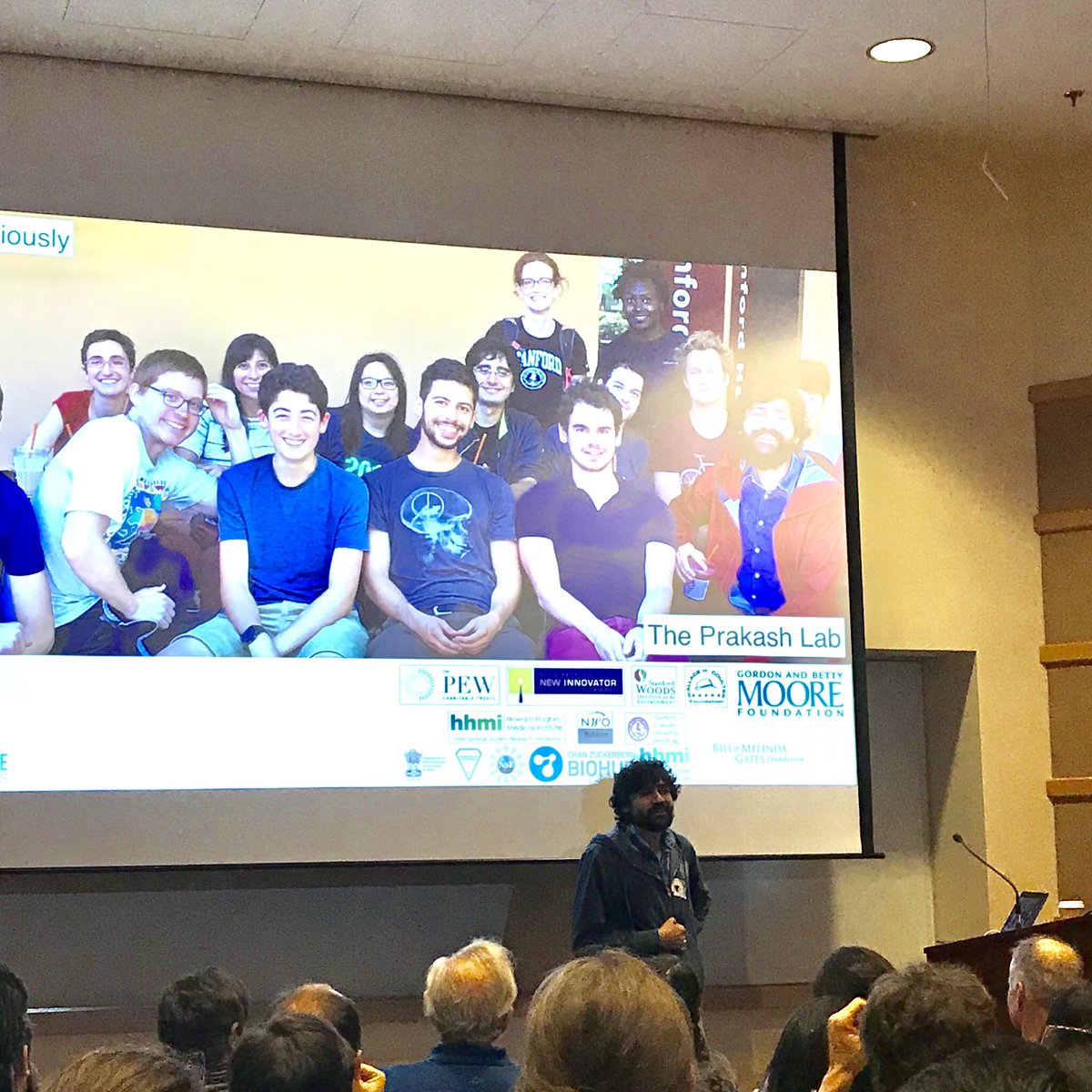 crispin415's tweet photo. Manu seminar talk! @c3STC #prakashLab #ucsf https://t.co/WBTvAAMWdS