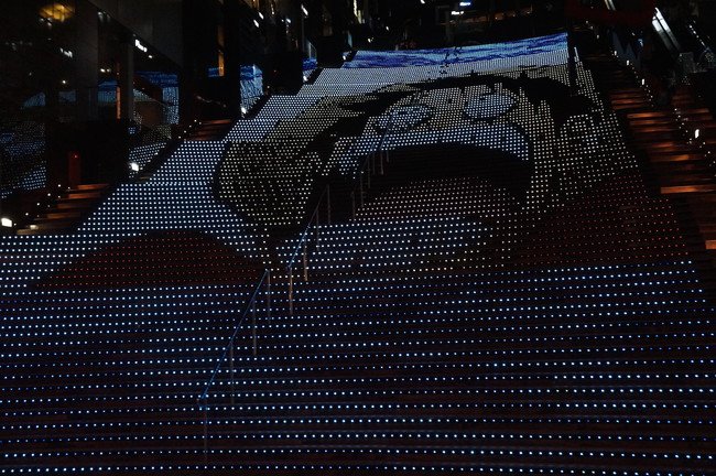 Onepiece_Frases's tweet photo. Iluminación en la estación de Kioto por la colaboración con One Piece. https://t.co/YJ3rW20FCi