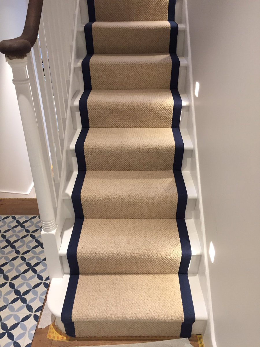 AbbottsBC's tweet photo. #abbottsbuildingcontractorsltd #tilingperfection #builderinnorthlondon #parquet #welcomehome #entrancehall #architectanddesign https://t.co/yWBnX42bQw