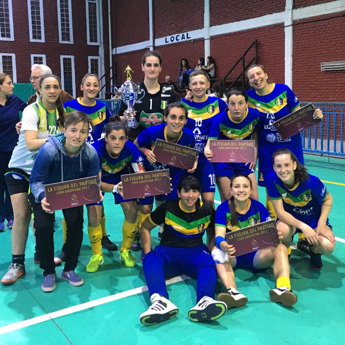 A las 18 por <a href="/barricadatv/">Barricada ★ TV</a>:
*Título de Pacífico en la Copa Arg de Futsal Fem
*Proyecto de Ley para clubes de barrio
*¿Del Potro al masters?