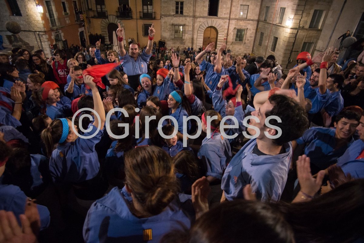 GiroPress's tweet photo. Excel·lent #TracaFinal @Marrecs a la Catedral de Girona. @girona_cat @ViladeSalt @CanalMarrec https://t.co/7y9GOTWd2v