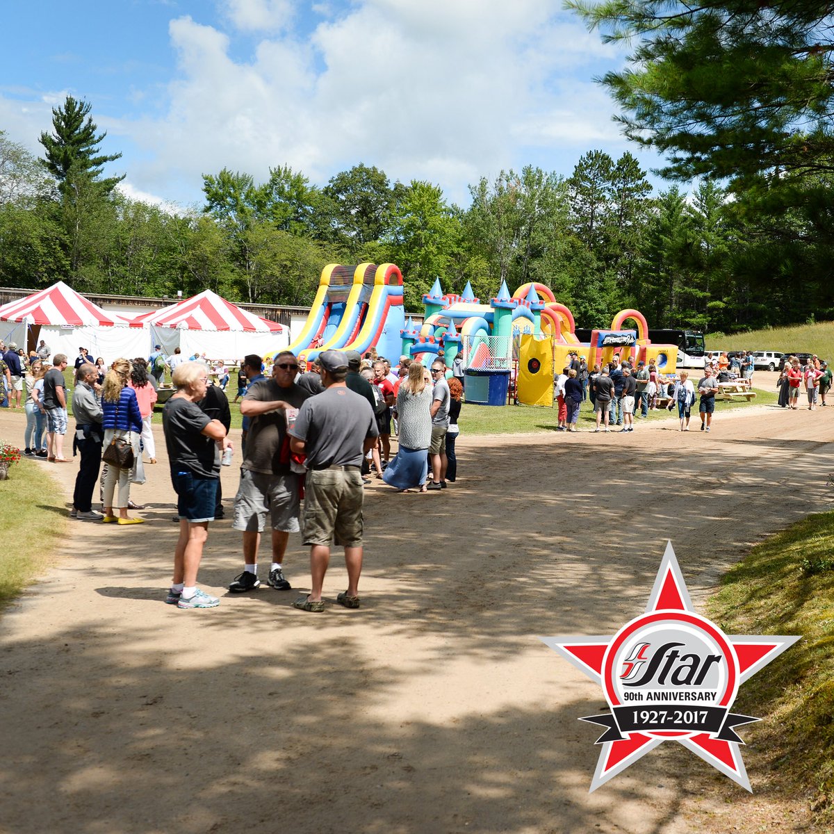 StarSUllc's tweet photo. #TBT These cold days are making us miss how warm it was at the Star Cutter 90th anniversary picnic a few months ago ❄️☀️ #Star90 https://t.co/IuvenonRH8