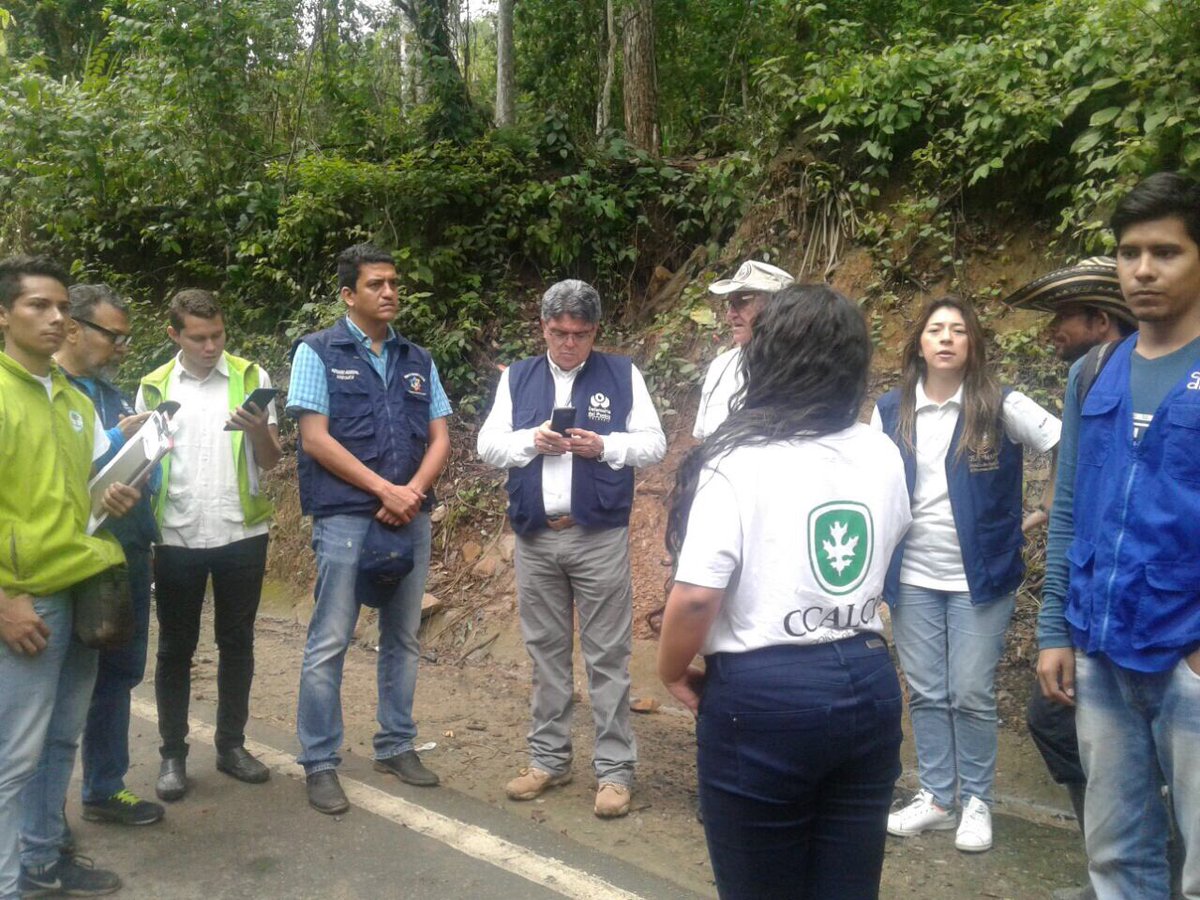 ccalcp's tweet photo. En desarrollo tercera #ComisiónDeVerificación y solidaridad con comunidad en #ParoCatatumbo. Verificación situación DDHH @DefensoriaCol https://t.co/IyHKbFQxpb