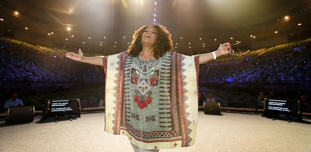 TandCmag's tweet photo. Oprah Reveals Her Favorite Things of 2017 #OprahsFavoriteThings  @O_Magazine  @Oprah: 
https://t.co/nS0VVdYwWd https://t.co/0ZE0TbxKO8